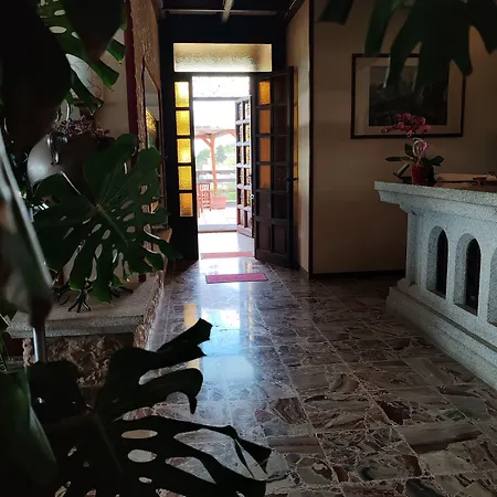 ホテル Panoramico D'orta Only Adults 3*